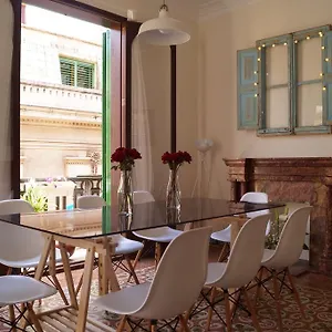 Pura Vida - Juvenil Hostel Palma