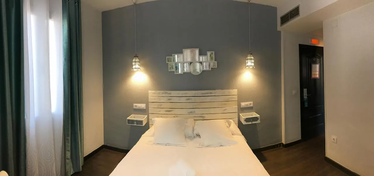 A Pousada Oasis Backpackers' Toledo Albergue